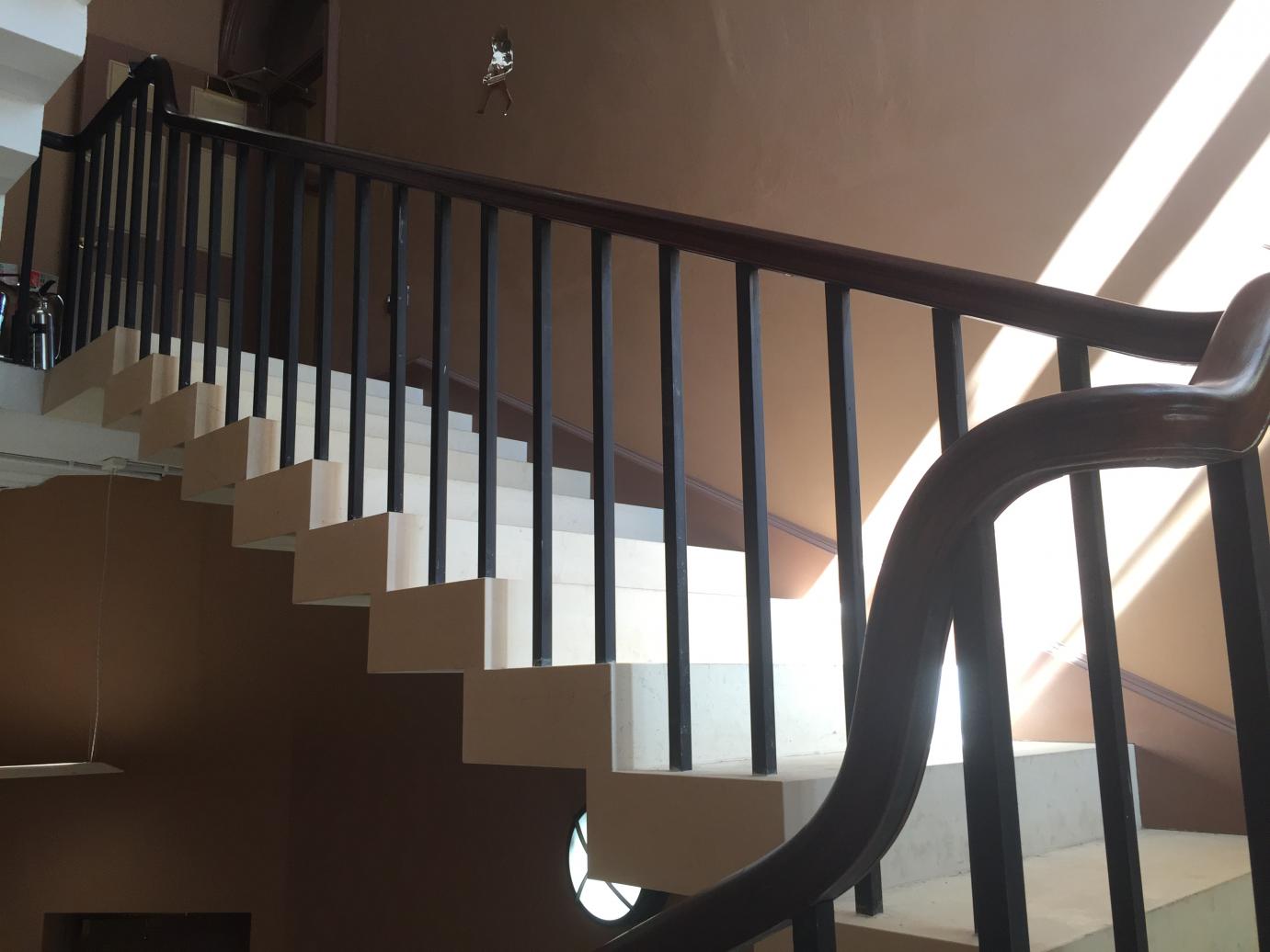 cantilevered stone staircase